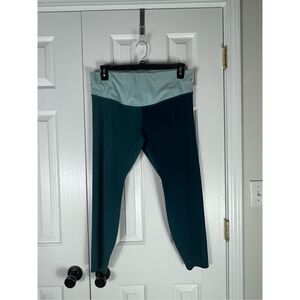 NWT Nike Womens Leggings Size 1x